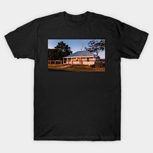 Cozy Cottage, Hampton T-Shirt